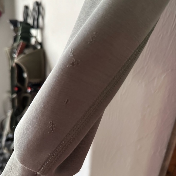 Ruched pullover - Picture 6 of 6